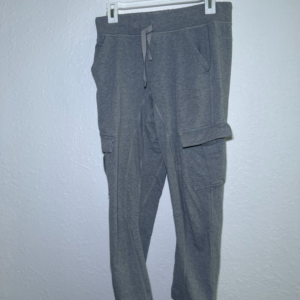 VTG Lululemon Women's Carry and Go Cargo Crop Jogger Pants Gray, Size 8